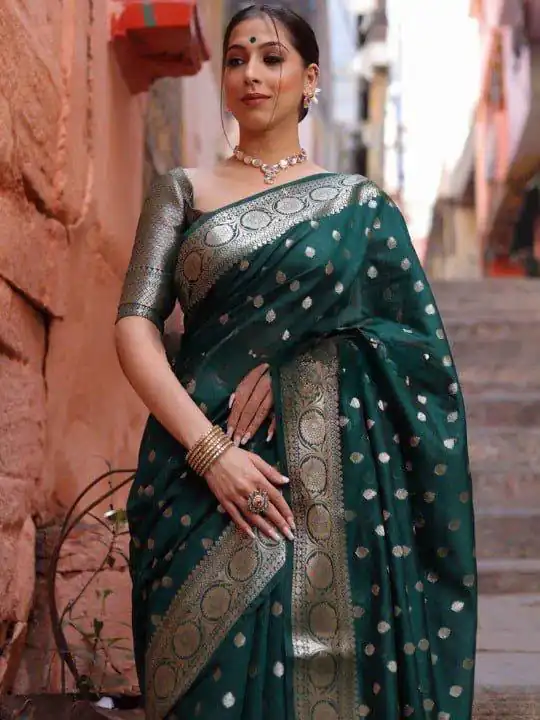Shiny Green Soft Lichi Silk Jacquard Lace Work Saree - Image 6