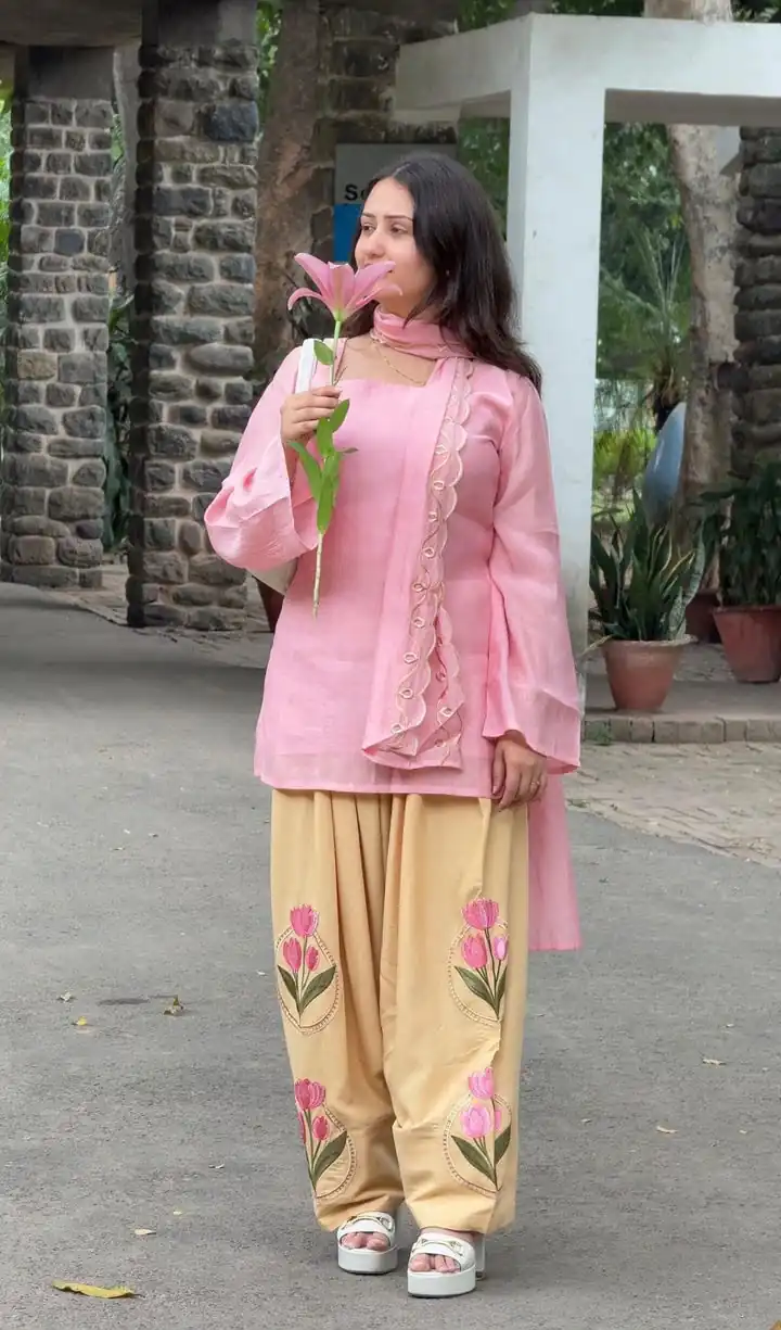 Solid Pink Mal Cotton Embroidery Work Salwar Suit - Image 4