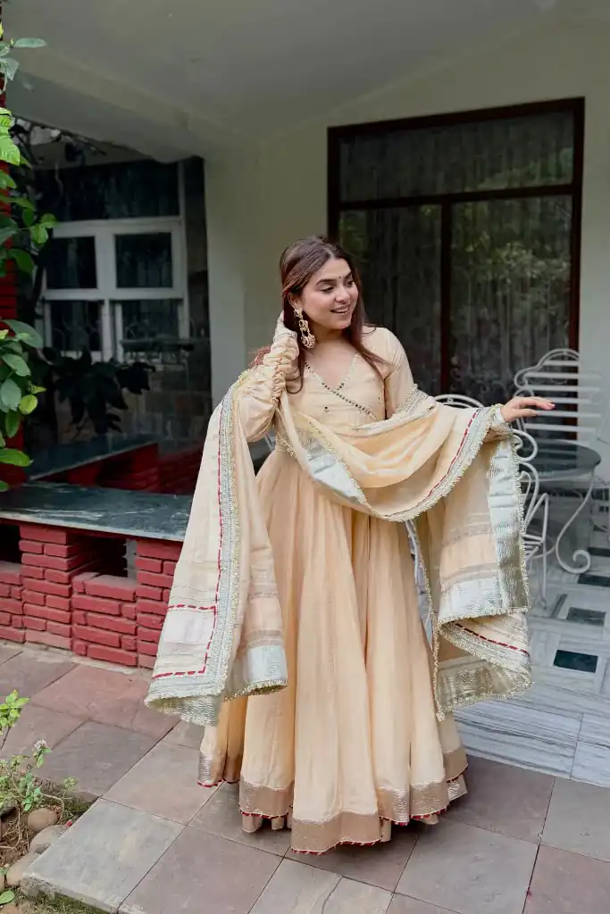 RTC 6048 Cream Tabby Organza Silk Gown with Hand Work & Mirror Work. Special Price ₹2549. Delivery 4-6 Working Days. Shop now. | Bollywood Gowns, Creative Gowns, Designer Gowns, Embroidered Gowns, Gowns, Party Wear Gowns