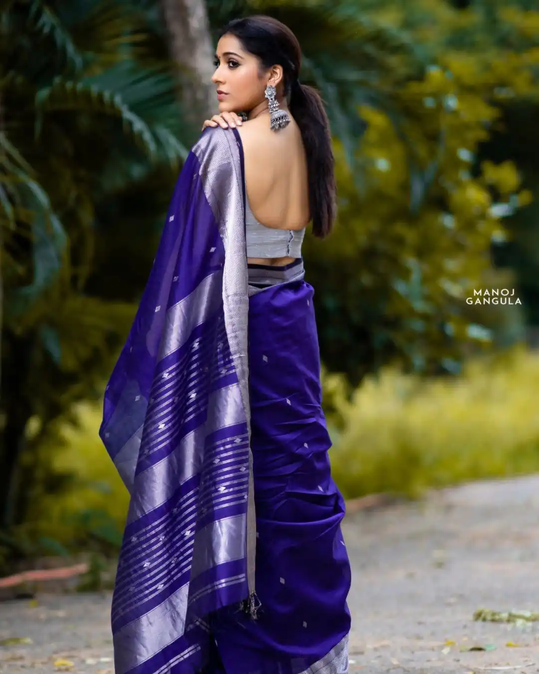 KP 5091 Royal Blue Soft Lichi Silk Saree with Lace Work & Lace Border. Introductory Price ₹1349. Delivery 4-6 Working Days. Shop now. | Bollywood Sarees, Creative Sarees, Designer Sarees, Embroidered Sarees, Ethnic Saree, Modern Digital sarees, Party Wear Sarees, Sarees