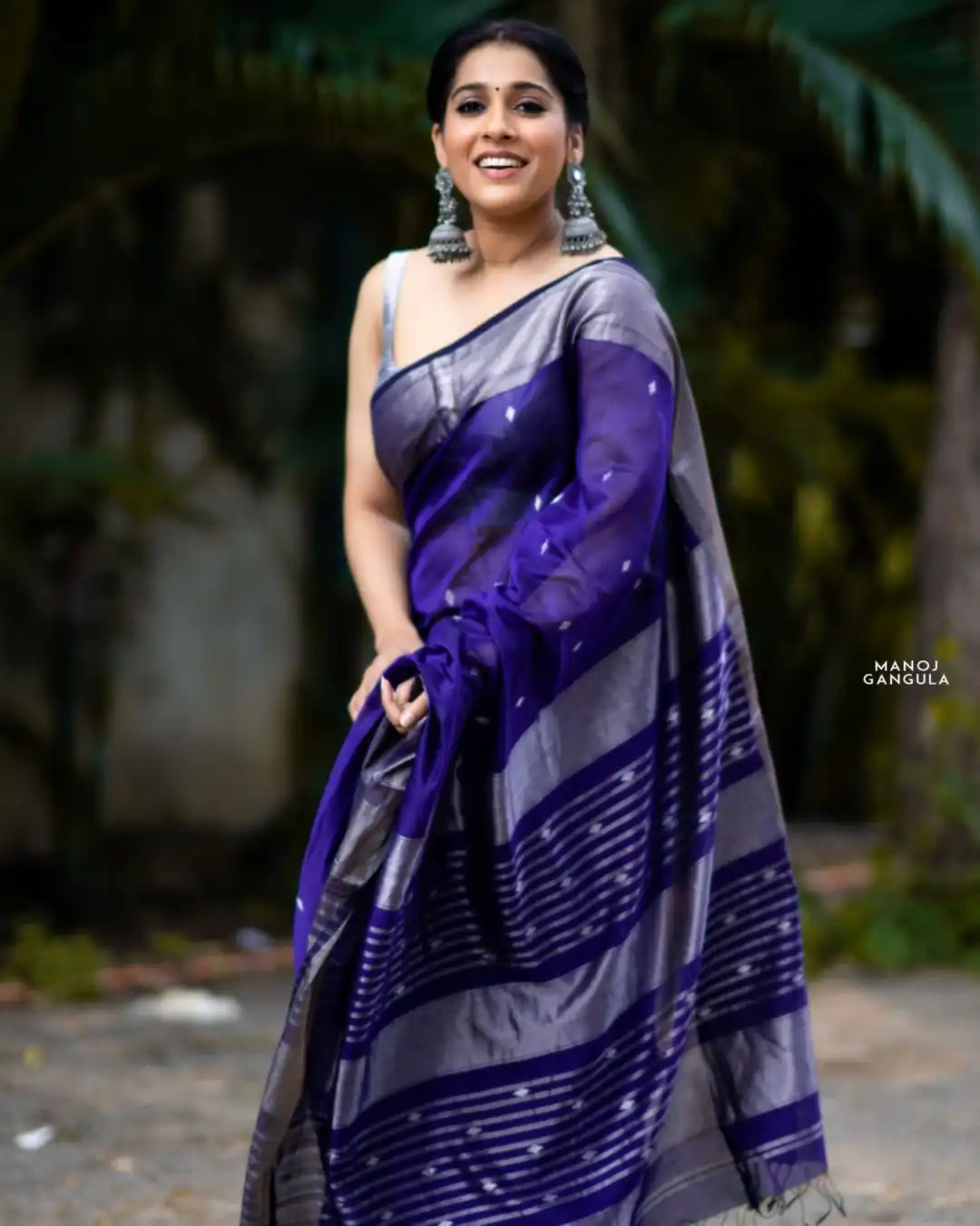 KP 5091 Royal Blue Soft Lichi Silk Saree with Lace Work & Lace Border. Introductory Price ₹1349. Delivery 4-6 Working Days. Shop now. | Bollywood Sarees, Creative Sarees, Designer Sarees, Embroidered Sarees, Ethnic Saree, Modern Digital sarees, Party Wear Sarees, Sarees