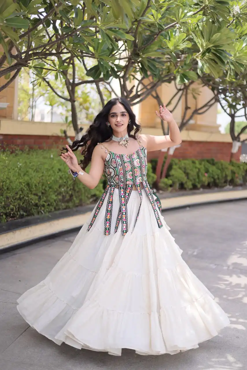 KA 5075 White Kora Cotton Lehenga Choli erfect for Wedding, Party, Haldi, Traditional Day, Makar Sankranti – . Special Price ₹2899. Delivery 4-6 Working | Bollywood Lehenga, Creative Lehenga, Designer Lehenga, Embroidered Lehenga, Lehenga, Party Wear Lehenga