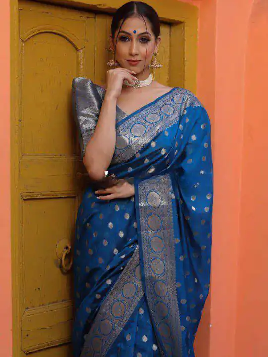 KP 7000 Navy Blue Soft Lichi Silk Cloth Saree Perfect for Wedding, Party, Family Gatherings, Sangeet, Ethnic Day – Festive Deal ₹1549. Delivery 4-6 Working | Bollywood Sarees, Creative Sarees, Designer Sarees, Embroidered Sarees, Ethnic Saree, Modern Digital sarees, Party Wear Sarees, Sarees