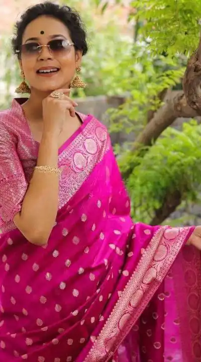 KP 7000 Pink Soft Lichi Silk Cloth Saree Perfect for Wedding, Party, Family Gatherings, Sangeet, Ethnic Day – . Festive Deal ₹1549. Delivery 4-6 Working | Bollywood Sarees, Creative Sarees, Designer Sarees, Embroidered Sarees, Ethnic Saree, Modern Digital sarees, Party Wear Sarees, Sarees
