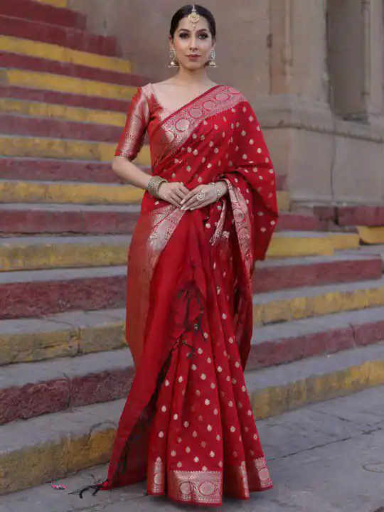 KP 7000 Red Soft Lichi Silk Cloth Saree Perfect for Wedding, Party, Family Gatherings, Sangeet, Ethnic Day – . Festive Deal ₹1549. Delivery 4-6 Working | Bollywood Sarees, Creative Sarees, Designer Sarees, Embroidered Sarees, Ethnic Saree, Modern Digital sarees, Party Wear Sarees, Sarees