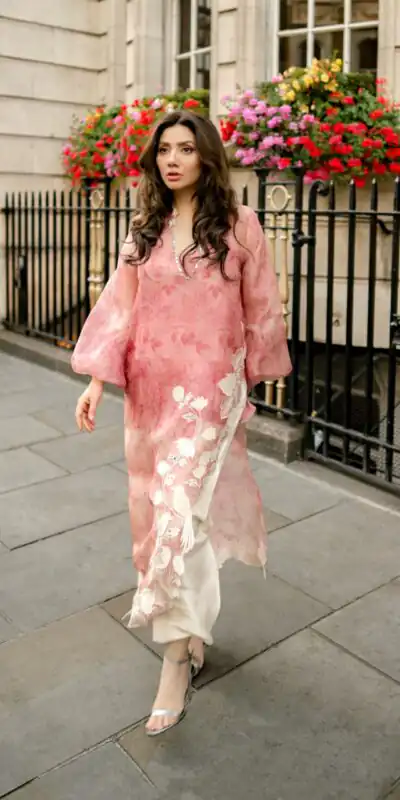 RTC 6054 Peach Colour Organza Silk Salwar Suit with Designer Work. Exclusive Offer ₹2099. Delivery 4-6 Working Days. Shop now. | Jump Suits, Straight Suits, Casual Suits, Creative suits, Designer Suits, Palazzo Suits, Party Wear Suits, Patiala Suits, Salwar suit