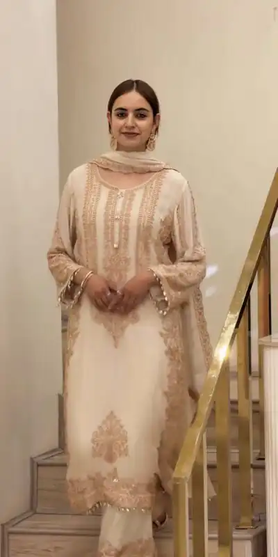 SR 1716 Off White Colour Faux Georgette Salwar Suit with Lace Work. Introductory Price ₹2449. Delivery 4-6 Working Days. Shop now. | Jump Suits, Straight Suits, Casual Suits, Creative suits, Designer Suits, Palazzo Suits, Party Wear Suits, Patiala Suits, Salwar suit