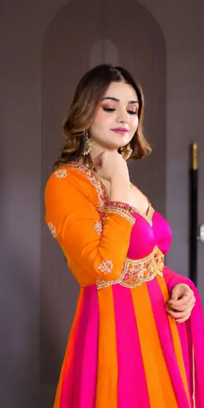 Alternative view of Pretty Pink Fendy Silk Embroider Work Gown