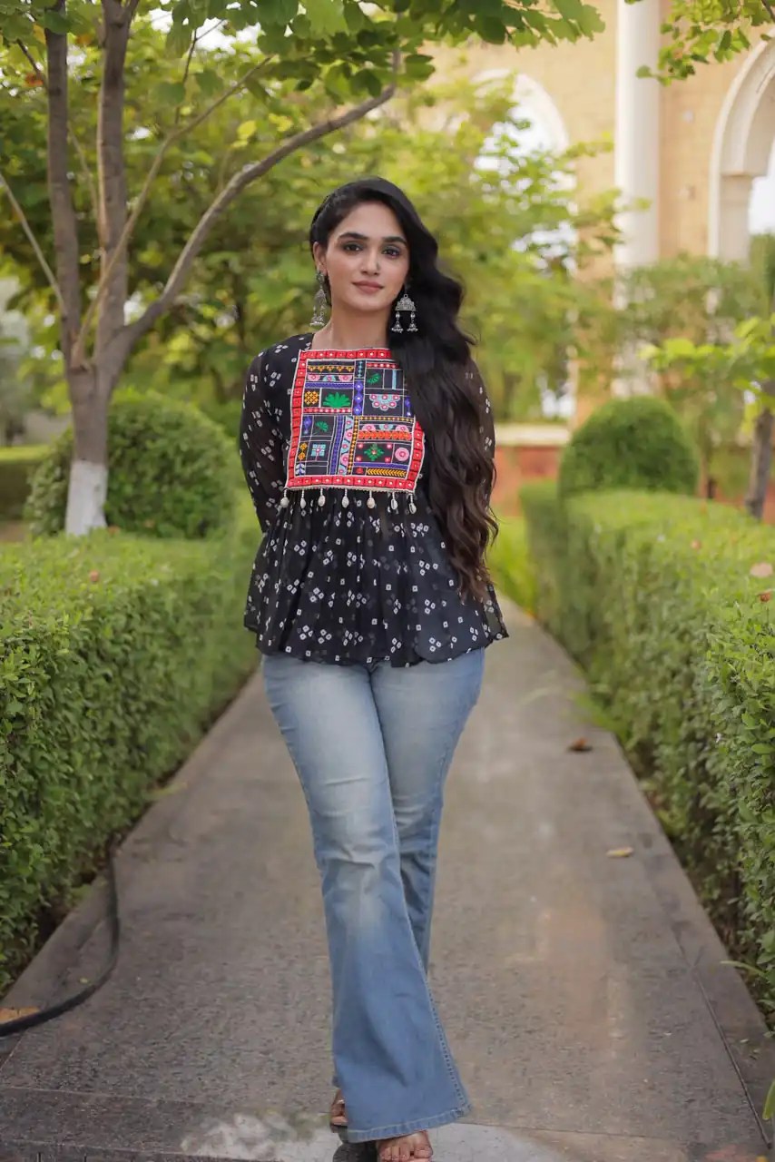 KA 5079 Black Fox Georgette Kurti with Lace Work & Mirror Work. Affordable Price ₹2719. Delivery 4-6 Working Days. Shop now. | Bollywood Kurti, Creative Kurtis, Designer Kurti, Kurti, Party Wear Kurti, Selfie Kurti