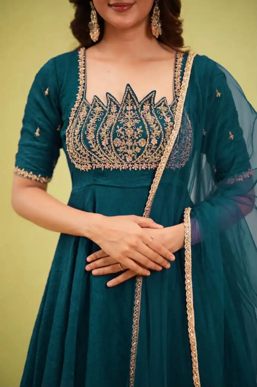Fancy Teal Fendy Crush Beads Work Gown - Image 2