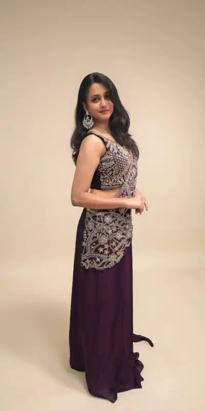 Alternative view of Fancy Wine Rangoli Silk Thread Work Saree