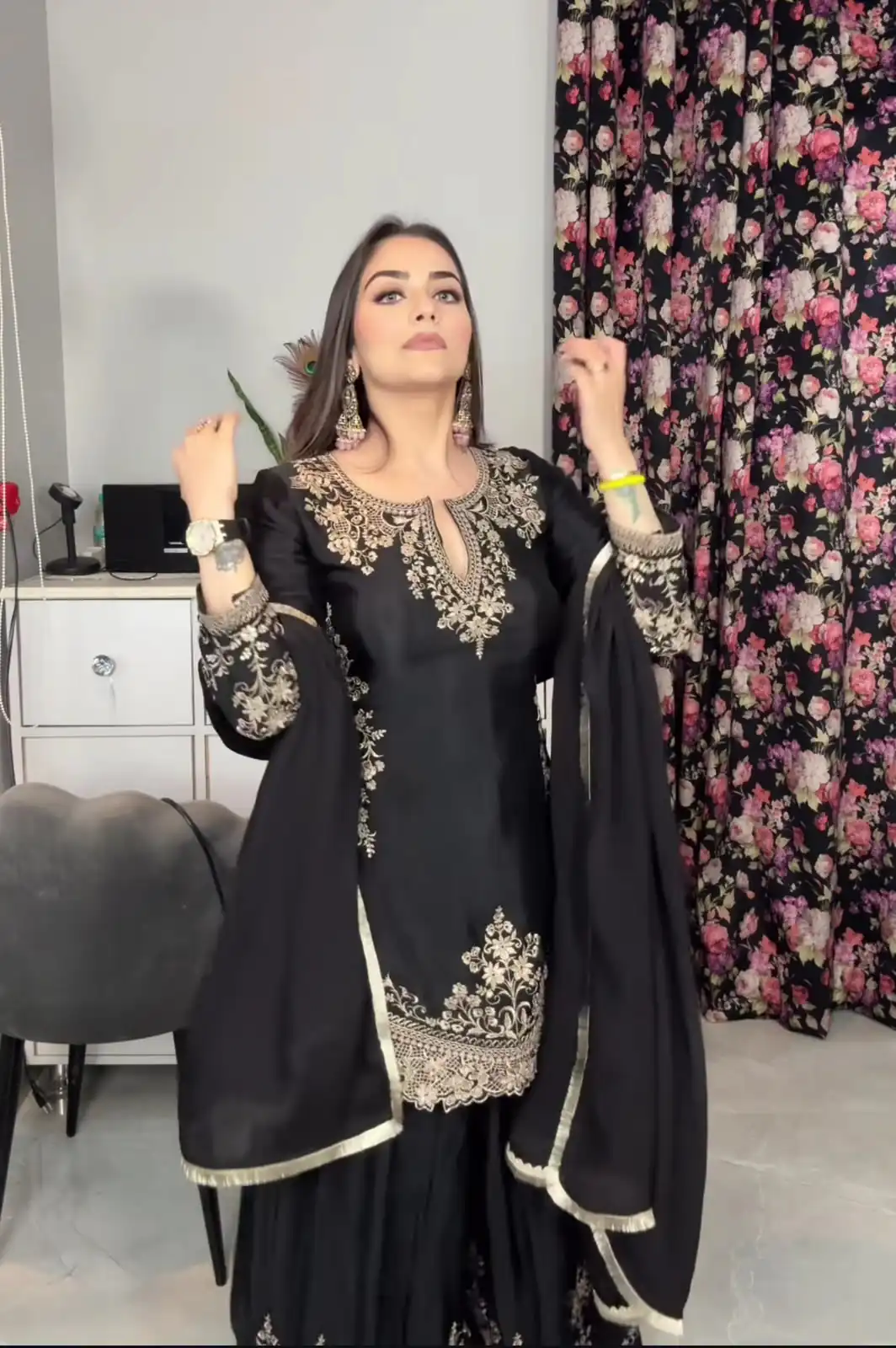 Glowing Black Chinon Sequence Work Salwar Suit - Image 5
