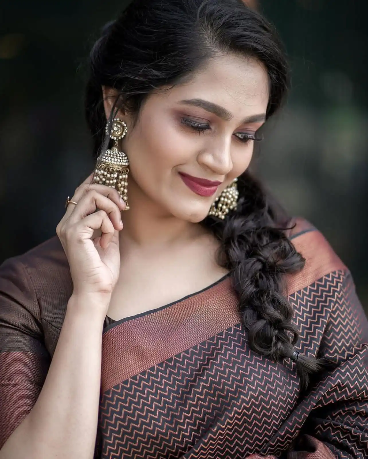 Magical Brown Soft Lichi Jacquard Work Saree - Image 3