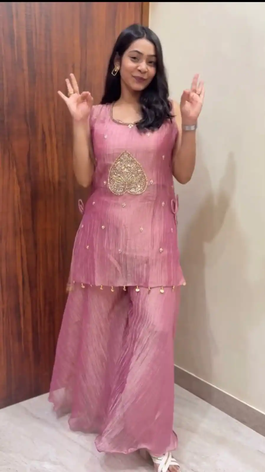 Pretty Pink Salsa Embroidery Work Salwar Suit - Image 3