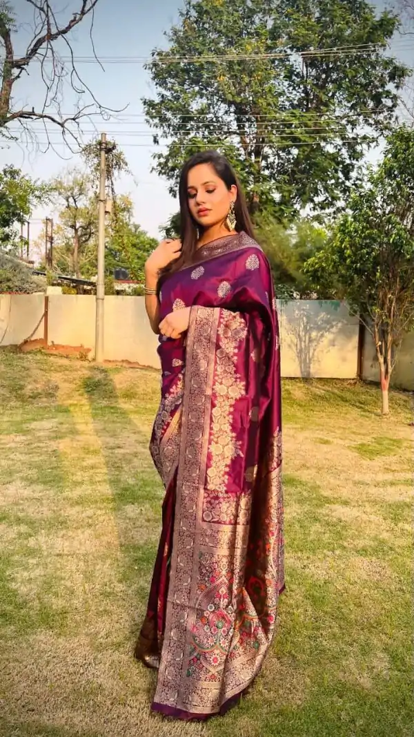 Beautiful Rani Pink Color Soft Lichi Silk With Ordinary Design Saree