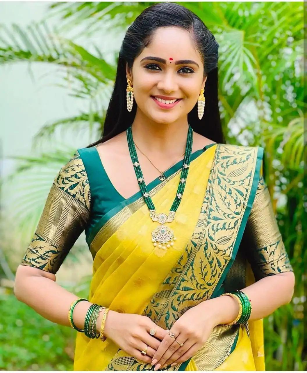 Tejaswini Yellow Color Soft Lichi Silk With Ordinary Design Saree - Image 3