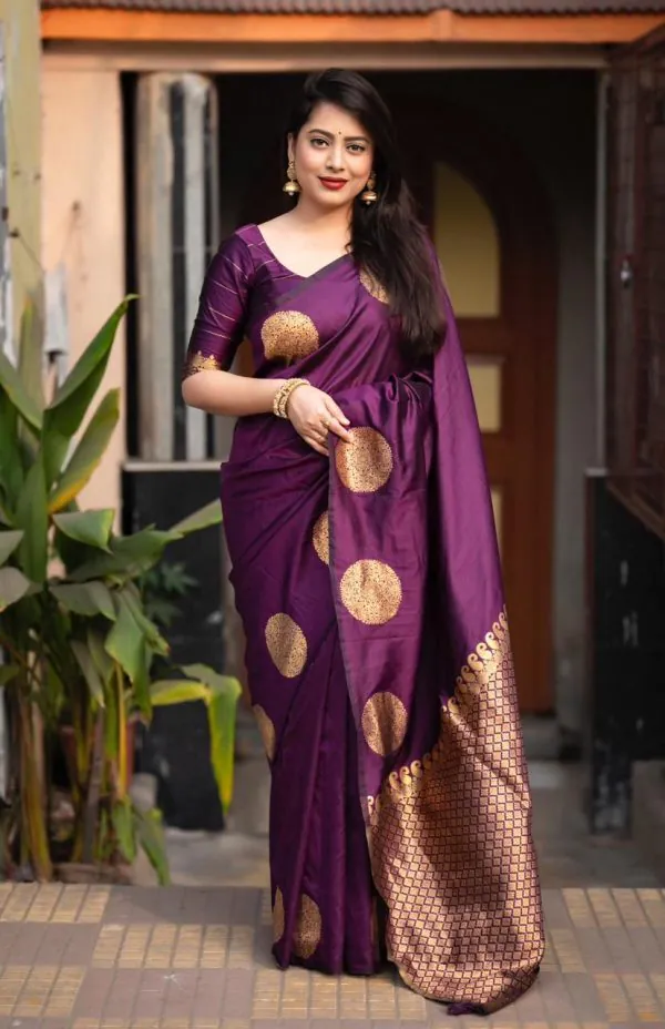 Classic Dark Purple Color Soft Lichi Silk Cloth Rich Pallu Saree