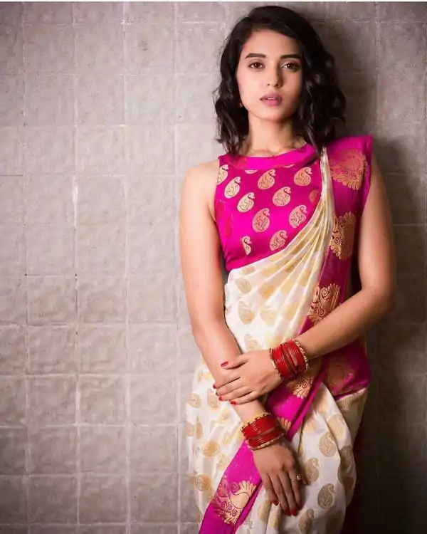 Classic Off White Color Soft Kanjivaram Pattu Jacquard Silk Saree