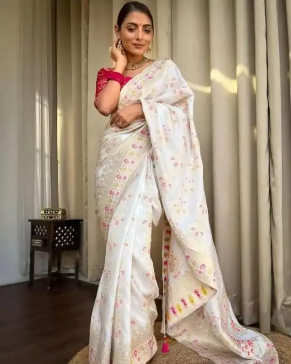 Dazzling White Soft Lichi Silk Cloth Rich Pallu All Over Saree