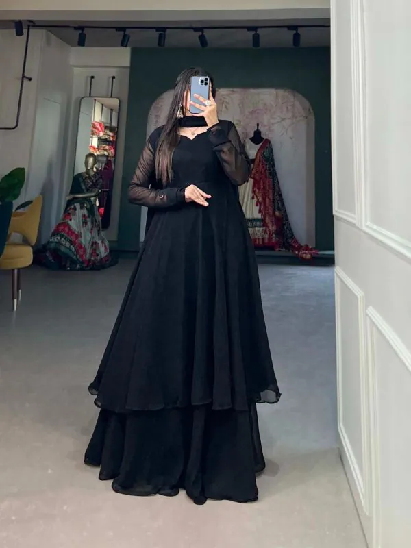 Elegant Black Color Georgette Plain Top Plain Plaza And Dupatta