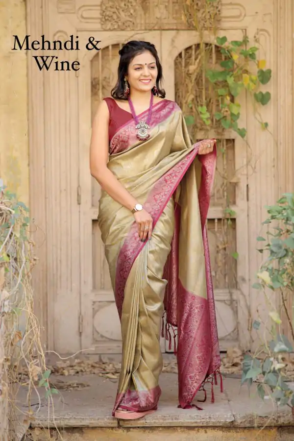 Grand Golden Color Soft Kanjivaram Beautiful Rich Pallu Saree