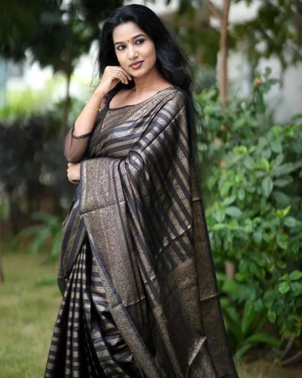 Perfect Black Color Soft Lichi Silk Cloth Rich Pallu Work Saree