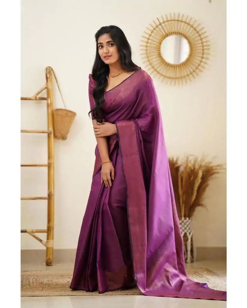 Slightly Purple Color Soft Lichi Silk Cloth Rich Pallu All Over Saree - Image 3