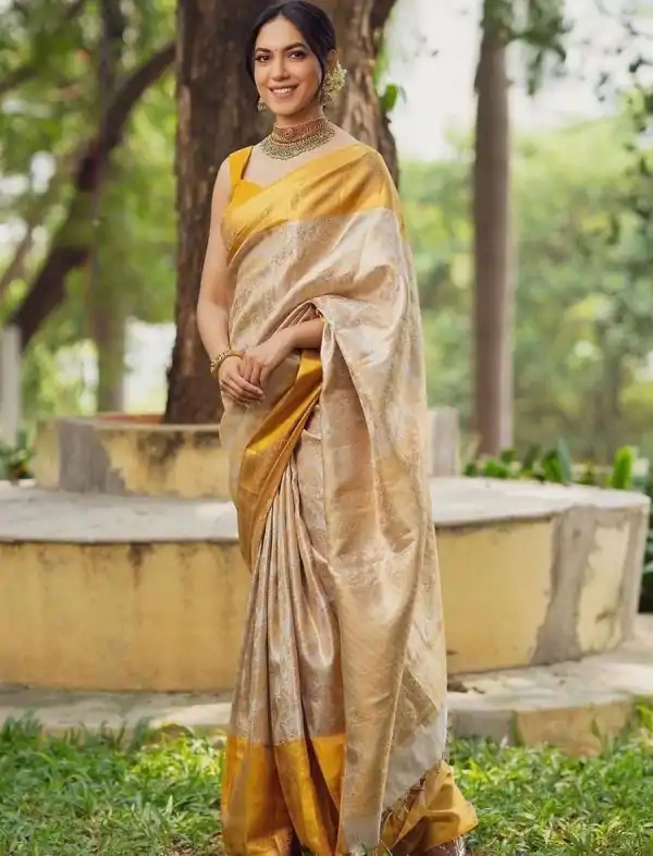 KP 5068 Golden Color Soft Lichi Silk Cloth Beautiful Rich Pallu Saree Casual, Party, Wedding, Festive, Events Etc.  Expected Delivery  4-6 Working Days @1449/ | Bollywood Sarees, Creative Sarees, Designer Sarees, Embroidered Sarees, Ethnic Saree, Modern Digital sarees, Party Wear Sarees, Sarees
