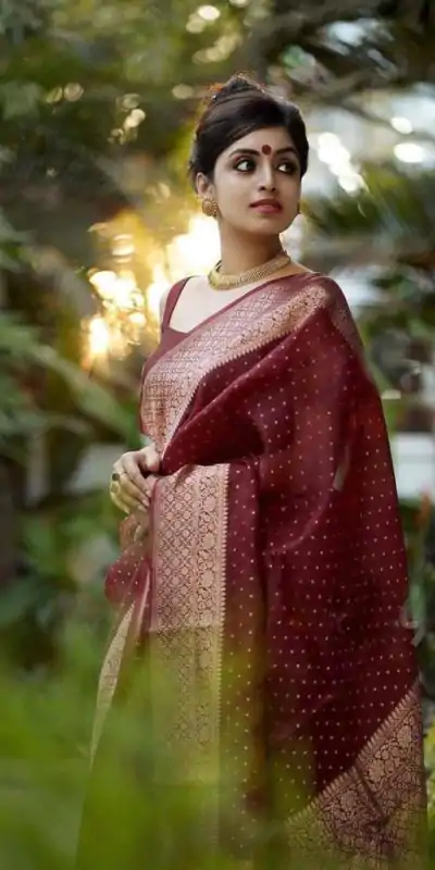 KP 4012 Maroon Color Soft Lichi Silk Cloth Beautiful Rich Pallu Saree Casual, Party Wear, Wedding, Events Etc.   Expected Delivery 4-6 Working Days @ 1349 | Bollywood Sarees, Creative Sarees, Designer Sarees, Embroidered Sarees, Ethnic Saree, Modern Digital sarees, Party Wear Sarees, Sarees