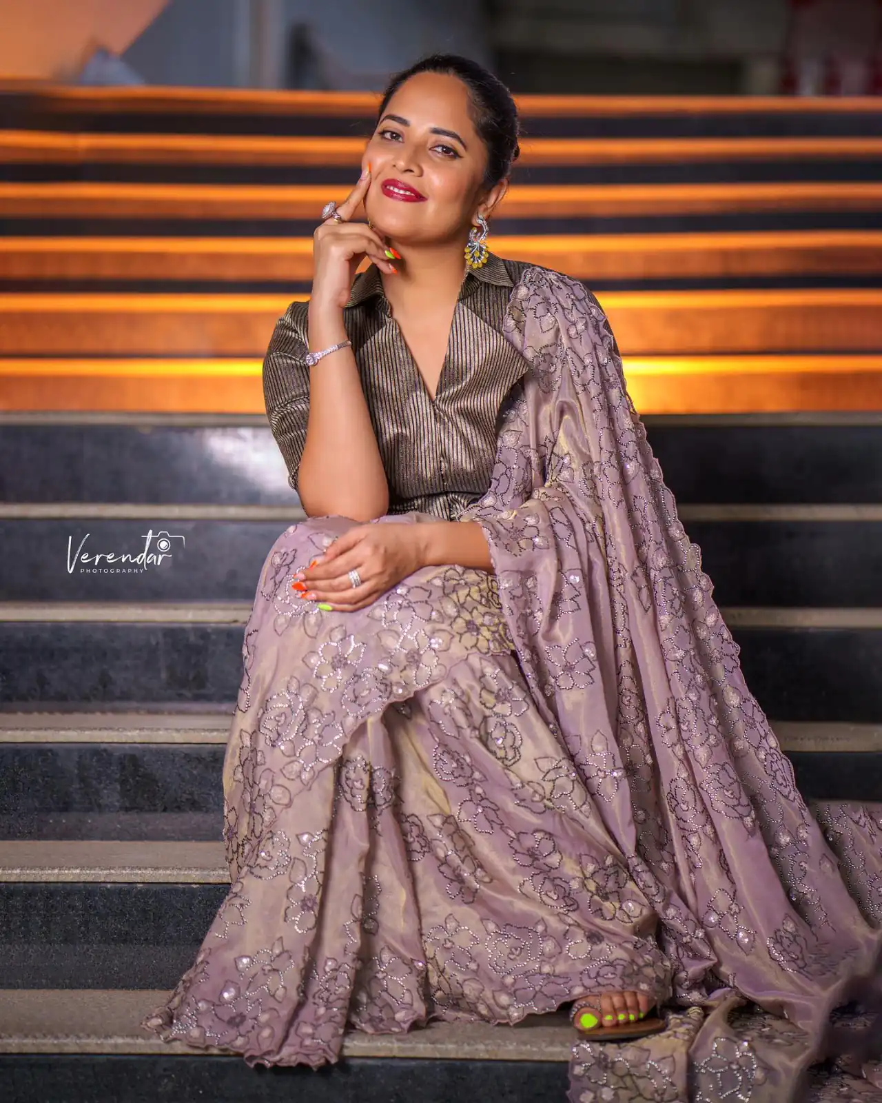 Anasuya Bharadwaj Purple Organza Silk Embroidery Thread Saree - Image 2