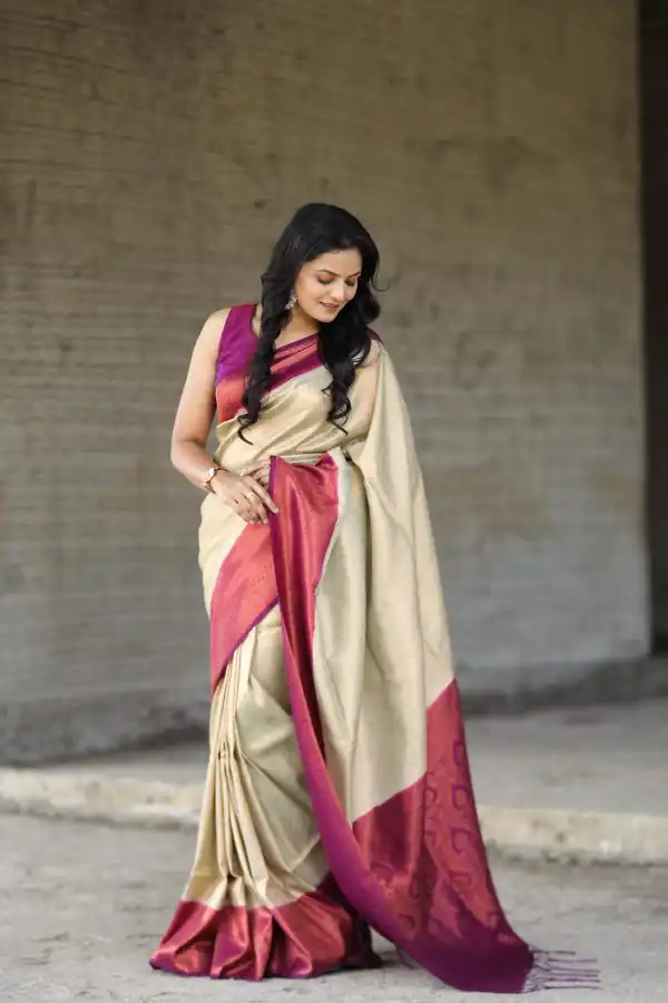 Dazzling C-Green Color Soft Silk Beautiful Rich Pallu All Over Saree