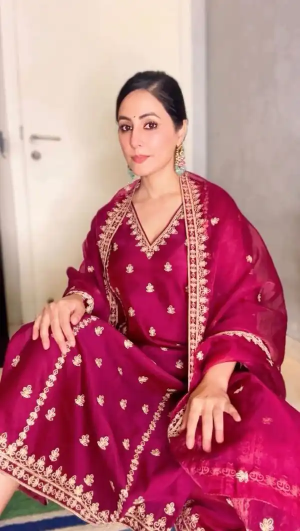 Fancy Pink Color Tapeta silk Thread Sequence Work Salwar Suit