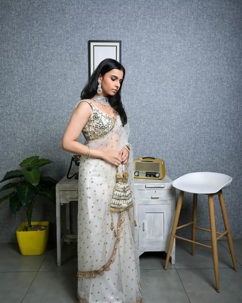 Majestic White Color Nylon Butterfly Net Sequence Thread Saree - Image 3