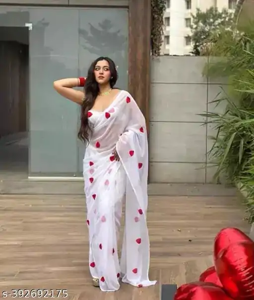 Mesmerizing White Color Georgette Thread Gmathi Work Saree