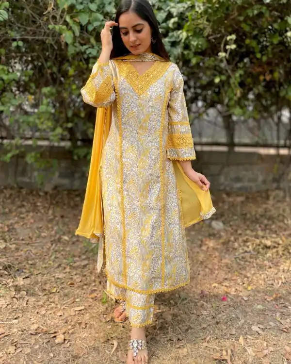 Sublime Yellow Color Maslin Digital Printed Diamond Salwar Suit
