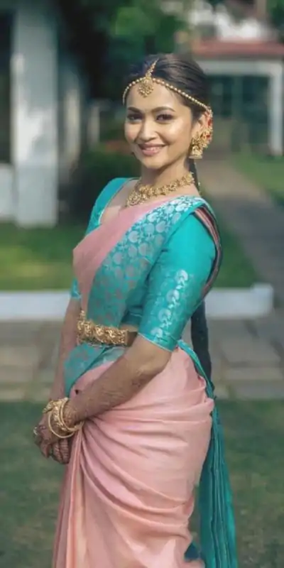 Graceful Peach Color Soft Lichi Silk Ordinary Design Pallu Saree