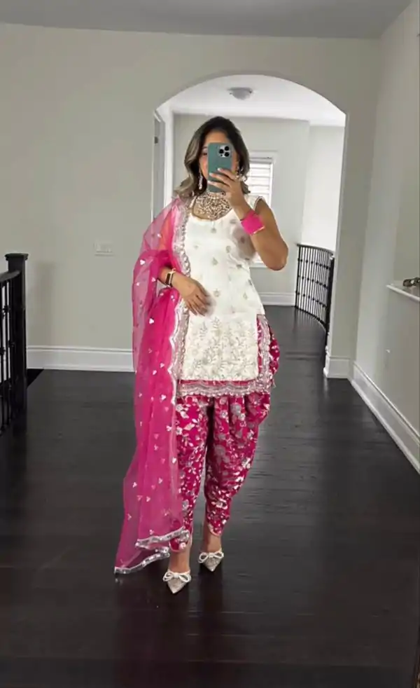 Pretty White Color Georgette Embroidery Salwar Suit