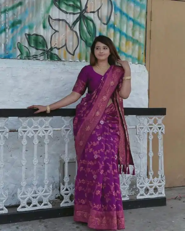 Sublime Purple Color Banarasi Soft Silk Ordinary Design Saree