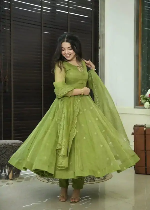 SRK 5184 Green Color Georgette Embroidery Work Salwar Suit Wedding, Party, Festive, Events Expected Delivery 4-6 Working Days @ 2049/- | Jump Suits, Casual Suits, Creative suits, Designer Suits, Palazzo Suits, Party Wear Suits, Patiala Suits, Salwar suit, Straight Suits