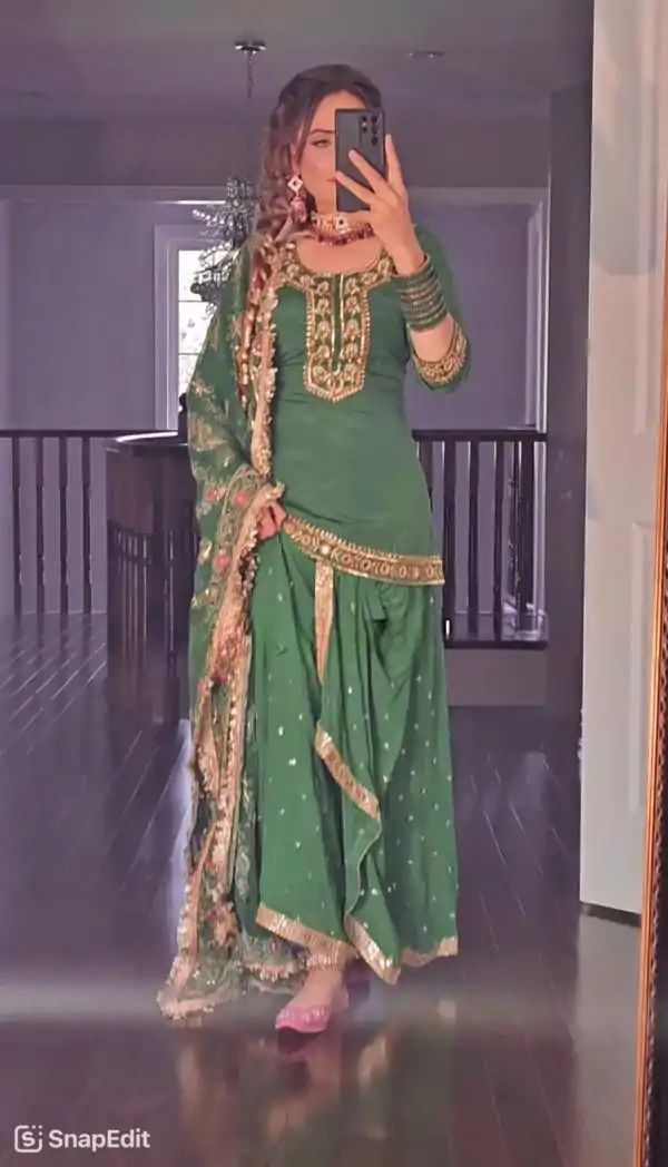 Artful Green & Green Color Georgette Embroidery Salwar Suit