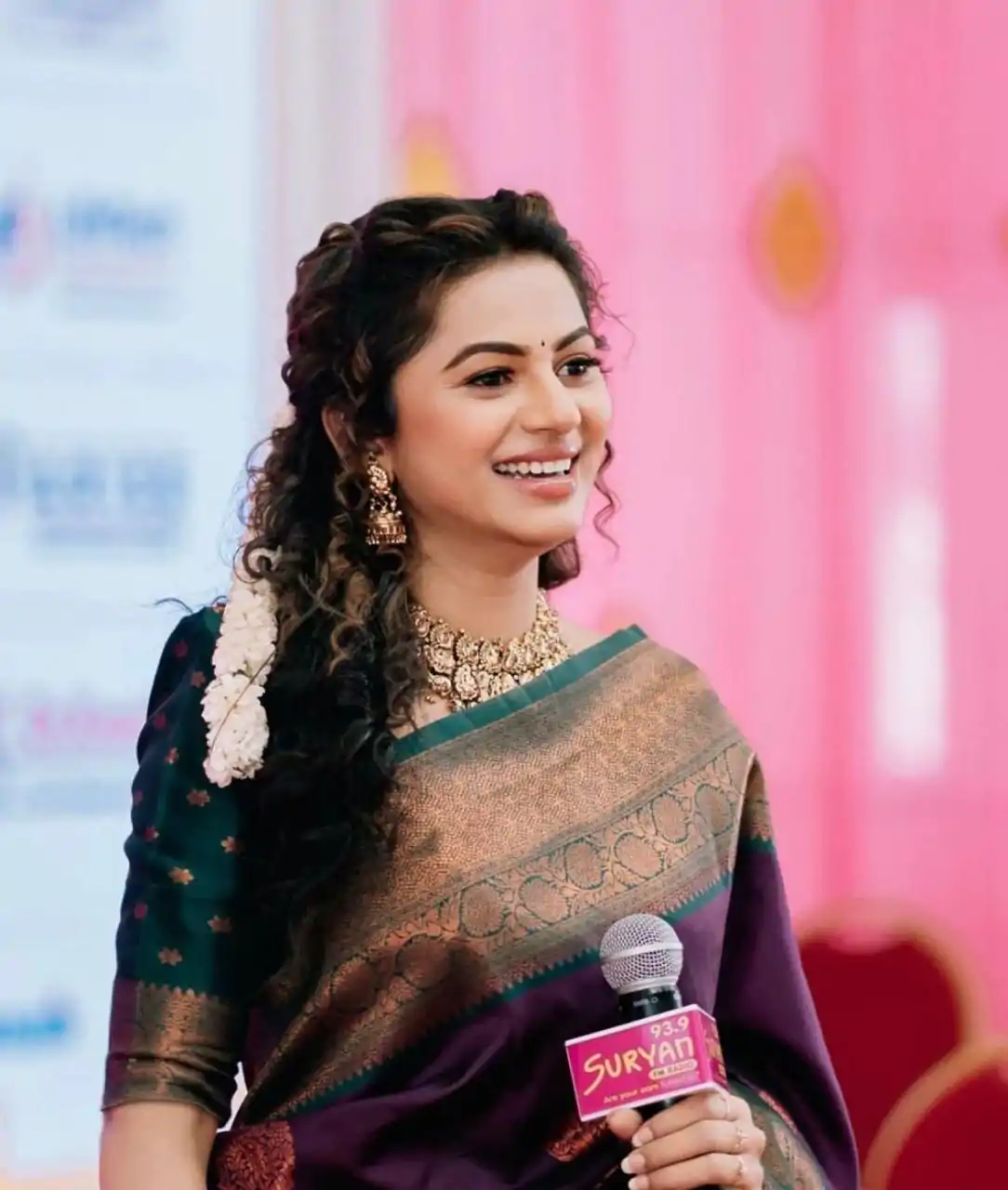 Beautiful Wine Color Soft Lichi Silk Jacquard Work On All Over Saree - Image 2