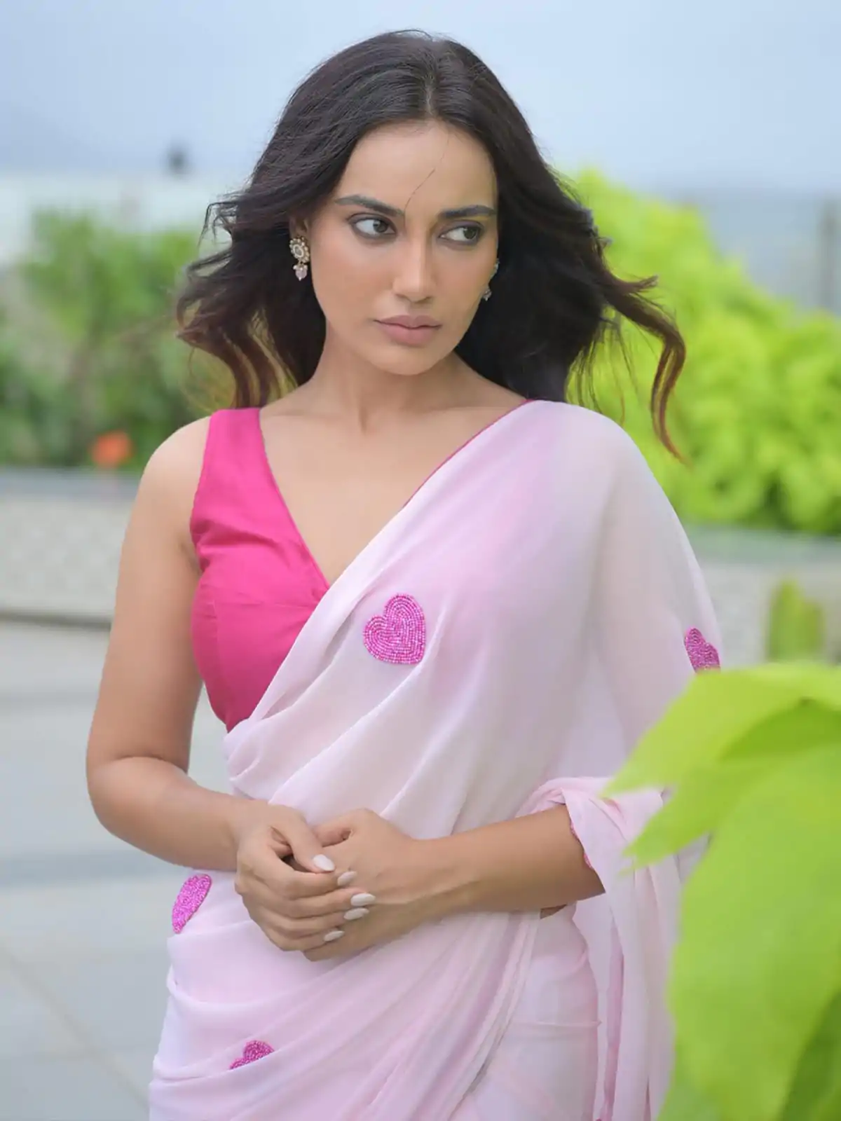 Stunning Light Pink Color Soft Georgette Silk With Embroidery Heart Design Saree - Image 3