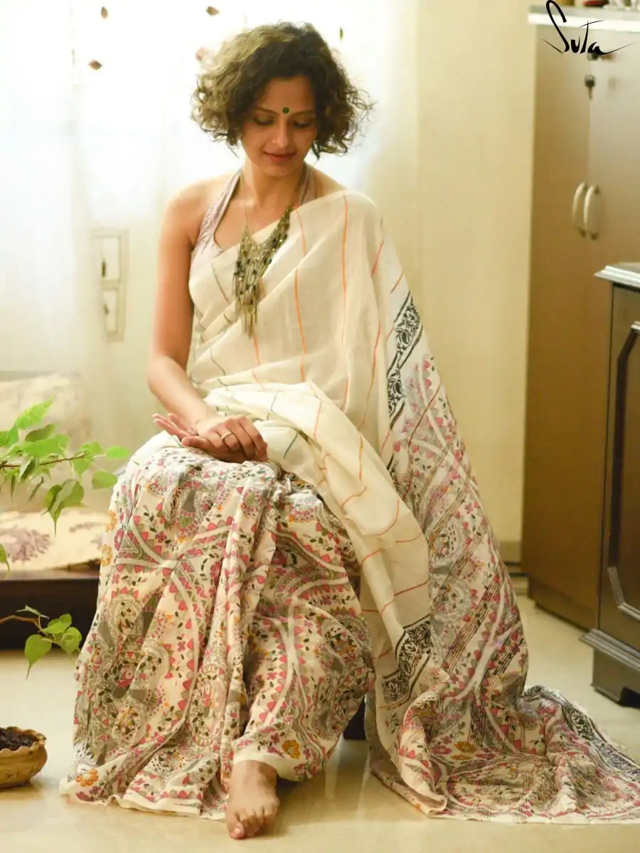 Wonderful White Color Heavy Dola Silk Digital Print Saree - Image 5