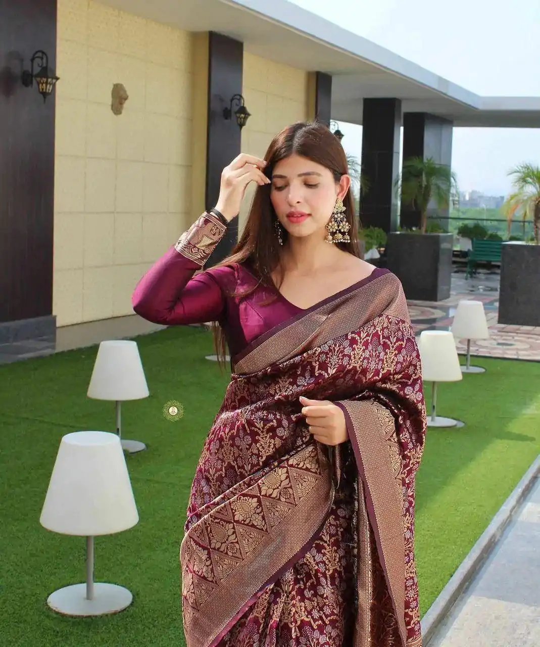 Wonderful Wine Color Soft Lichi Silk Jacquard Work On All Over Saree - Image 4
