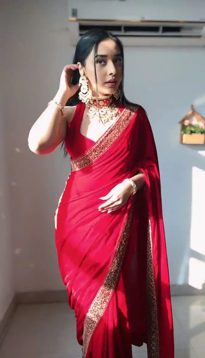Beautiful Red Color Pure 9000 Velvet With Embroidery Lace Border Saree - Image 3