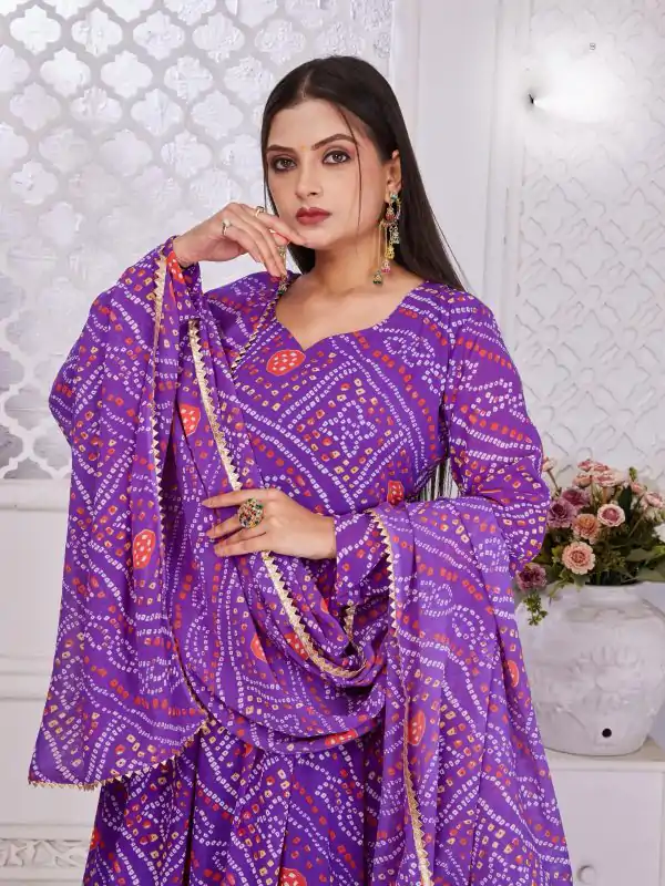 Cool Pink Color Georgette Print With Lace Work Gown