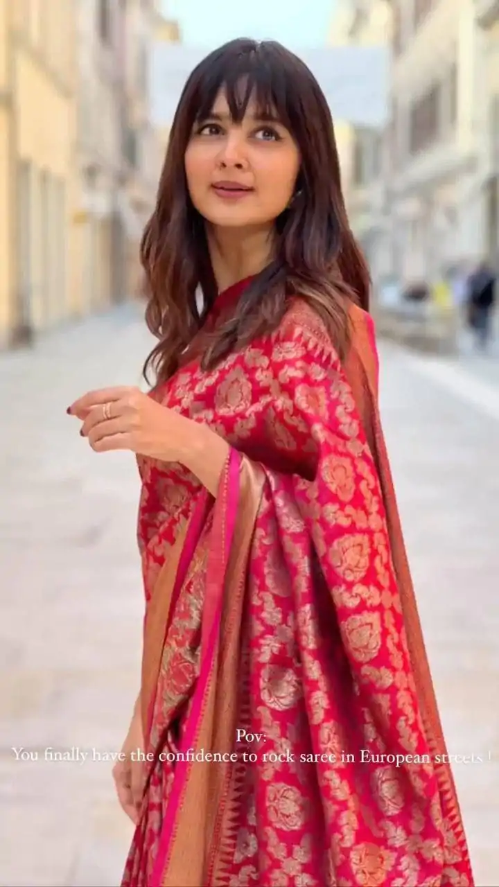 Fancy Red Color Soft Litchi Silk Jacquard Work Saree - Image 5