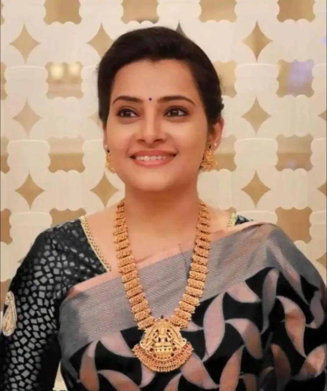 Fantastic Black Color Soft Litchi Silk All Over Weaving Saree - Image 2