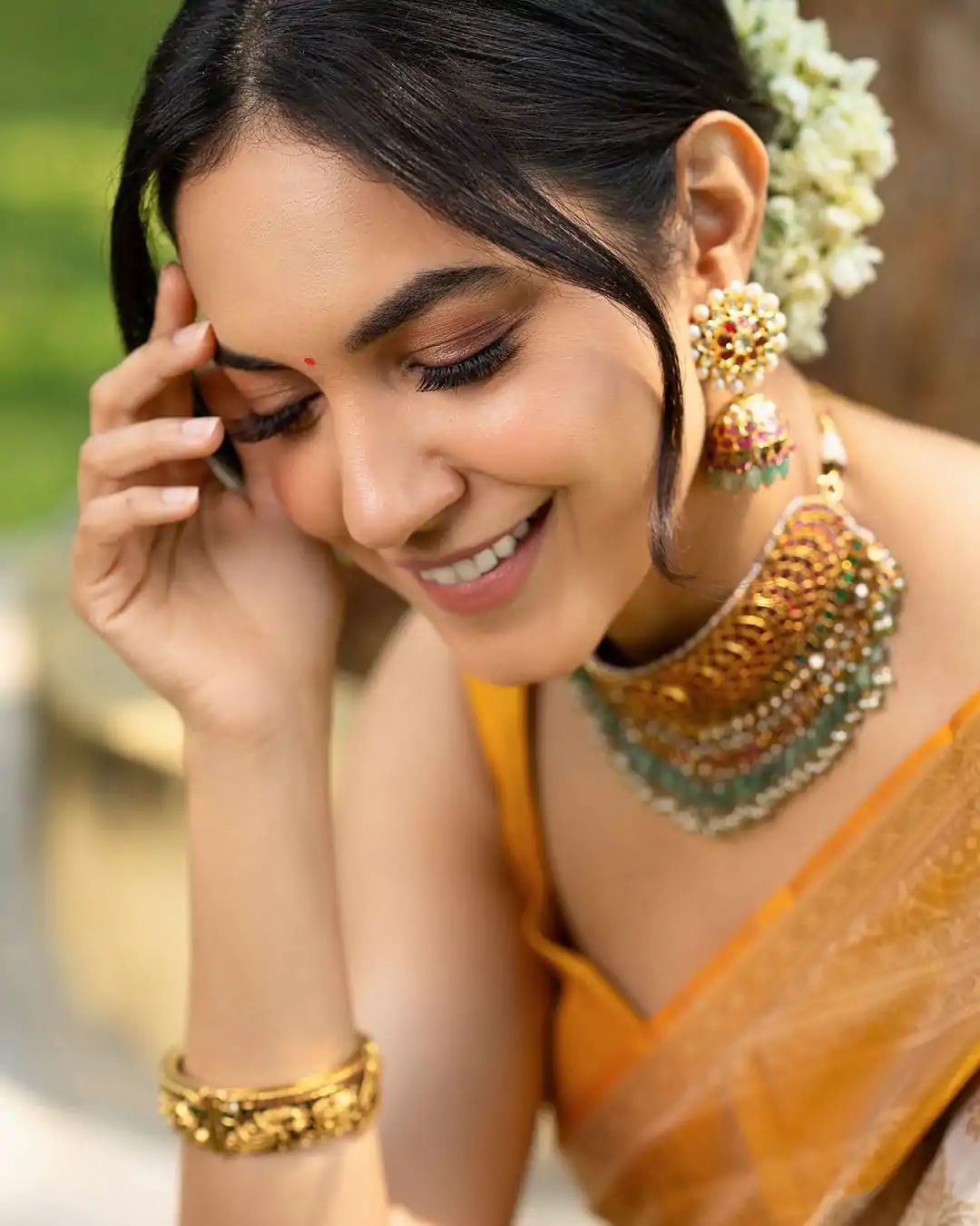 Fantastic Yellow Color Soft Lichi Silk Golden Jari Jacquard border Saree - Image 3