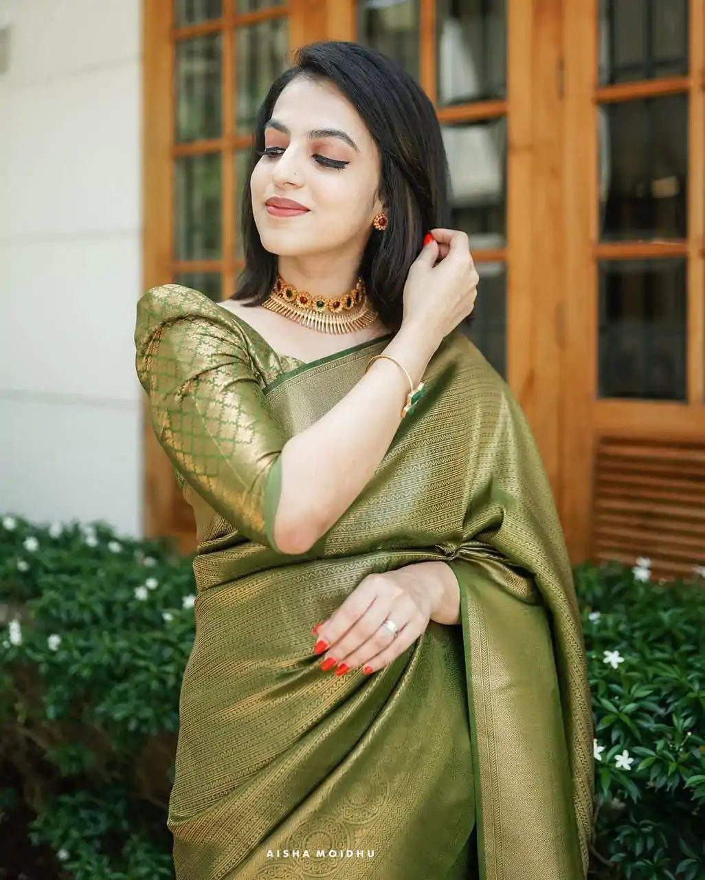 Glowing Mehndi Color Lichi Silk Jacquard Work On All Over Saree - Image 8